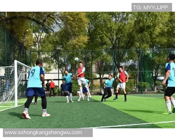 从绿茵场到人生赛道足球巨星格言带来的智慧启迪